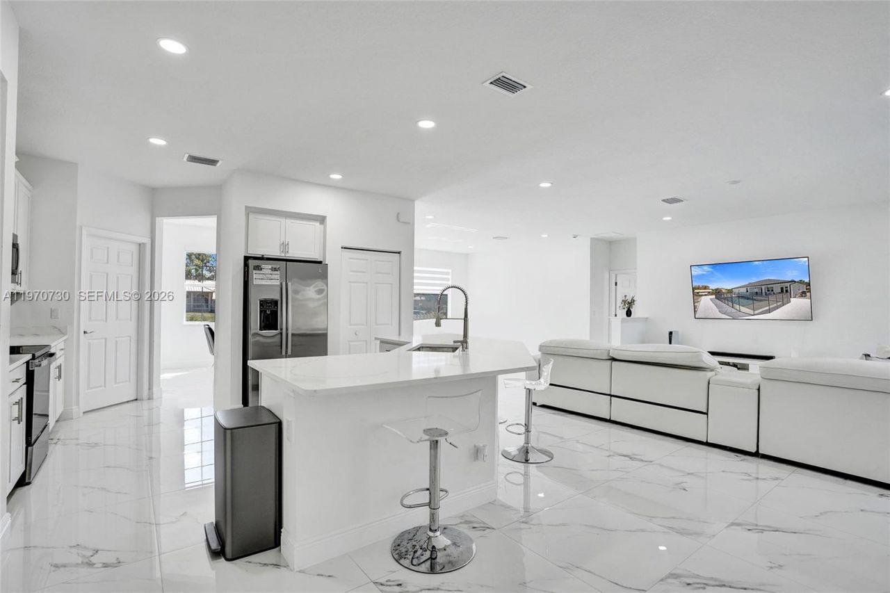 13673 N 77th Pl N , Loxahatchee, FL 33412 Photo