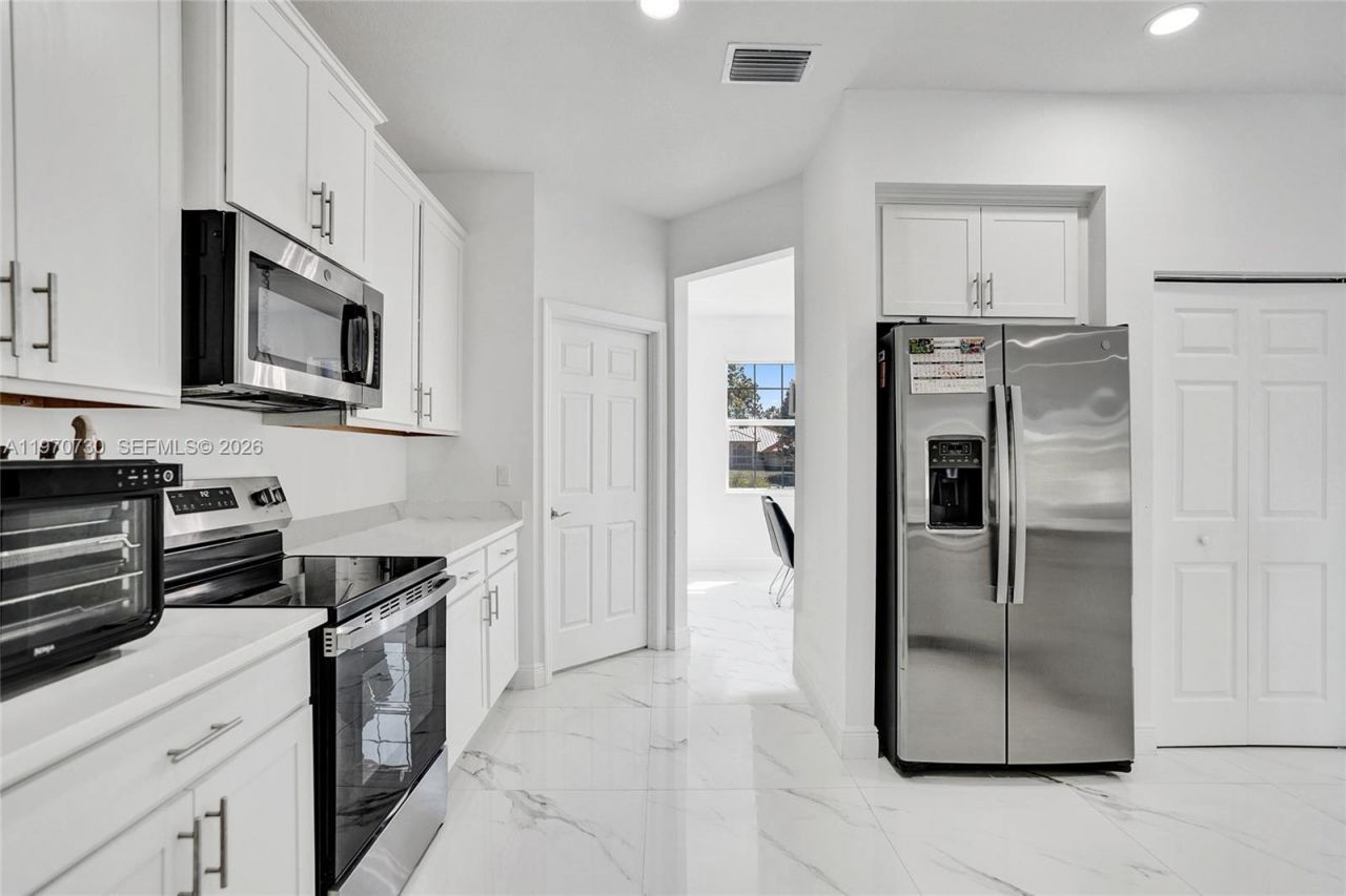 13673 N 77th Pl N , Loxahatchee, FL 33412 Photo