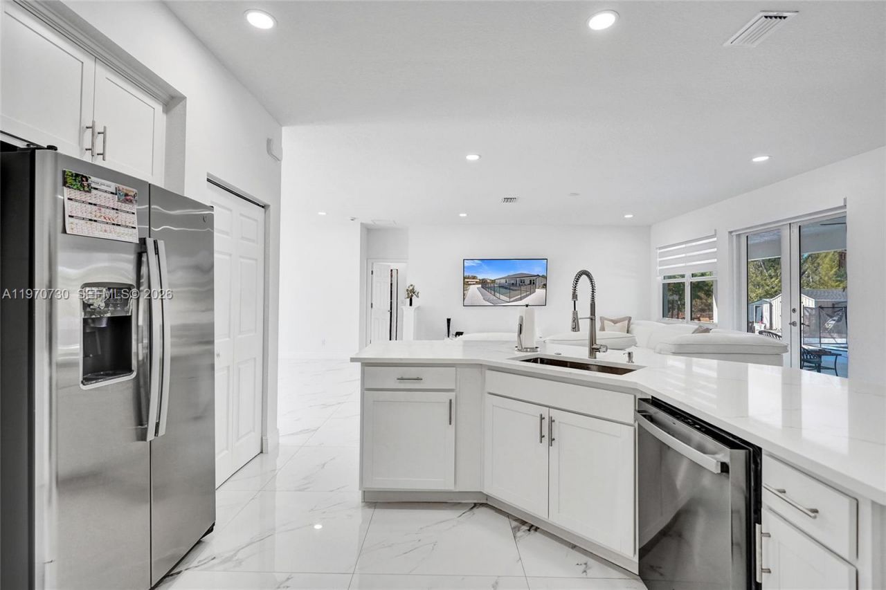 13673 N 77th Pl N , Loxahatchee, FL 33412 Photo