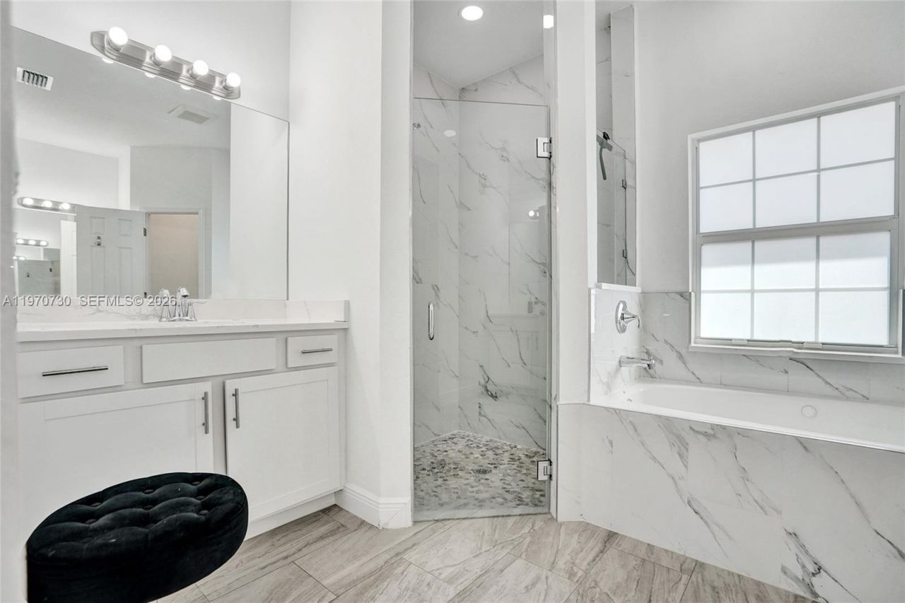 13673 N 77th Pl N , Loxahatchee, FL 33412 Photo