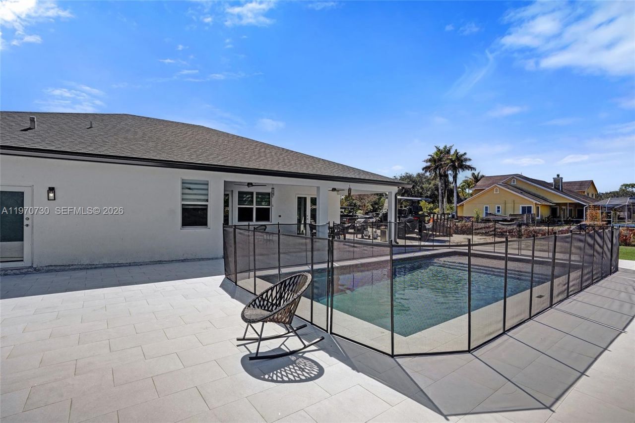 13673 N 77th Pl N , Loxahatchee, FL 33412 Photo