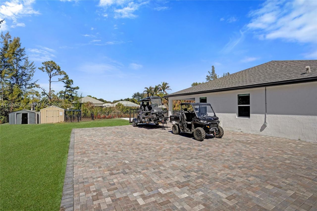 13673 N 77th Pl N , Loxahatchee, FL 33412 Photo