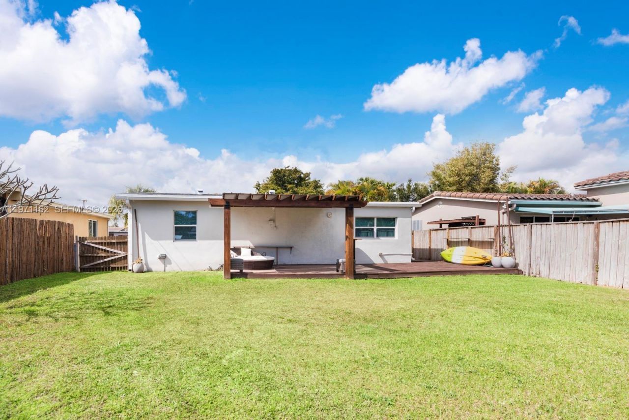 5224 NE 1st Ave, Fort Lauderdale, FL 33334 Photo