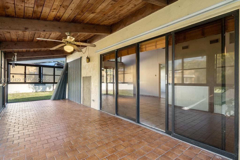 446 Briarwood Cir , Unit 1-29, Hollywood, FL 33024 Photo