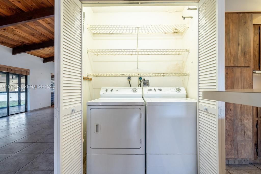 446 Briarwood Cir , Unit 1-29, Hollywood, FL 33024 Photo