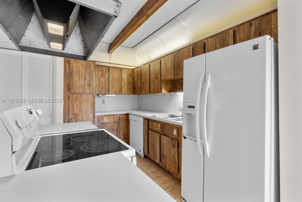 446 Briarwood Cir , Unit 1-29, Hollywood, FL 33024 Photo