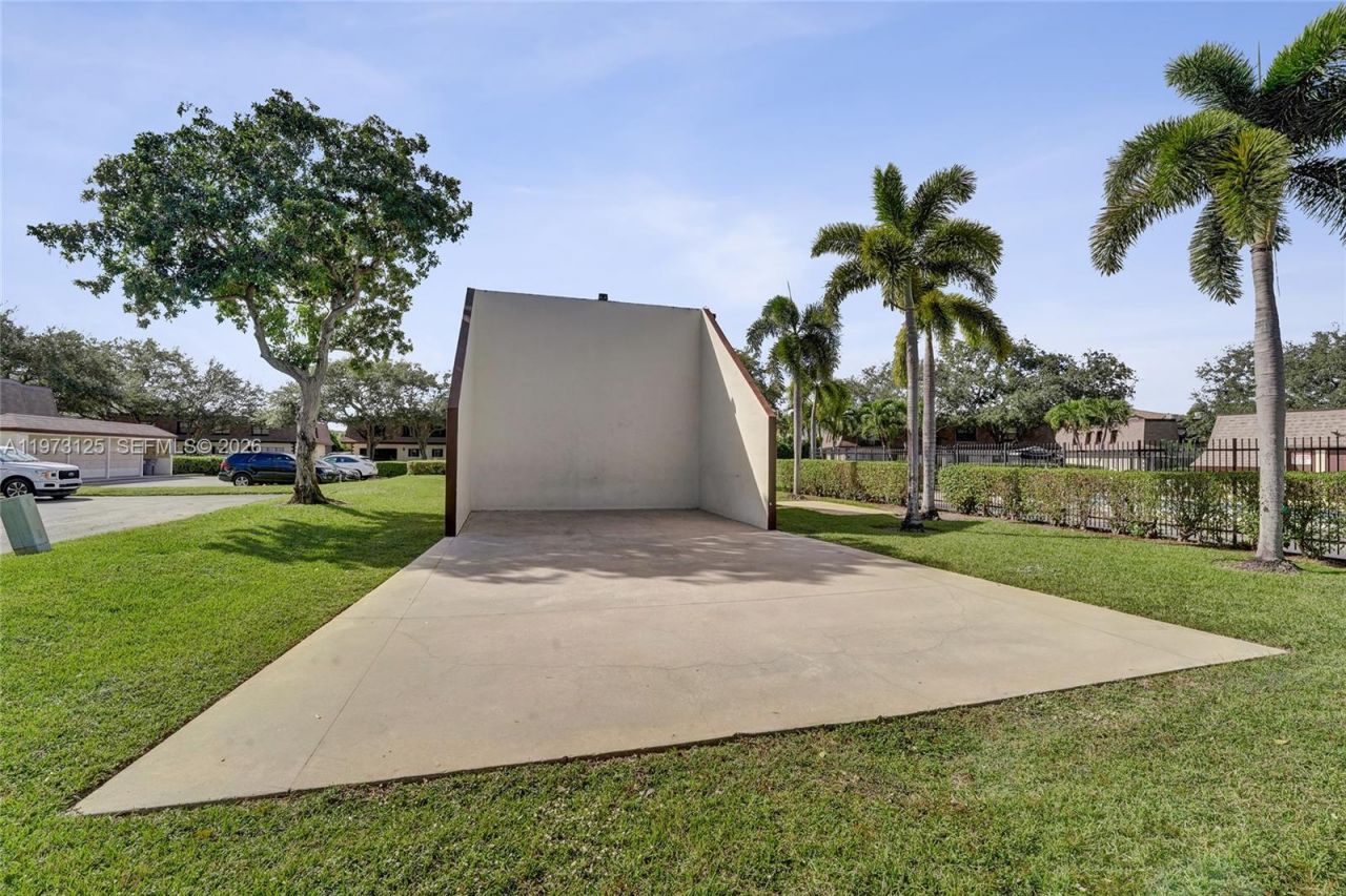 9340 SW 61st Way , Unit B, Boca Raton, FL 33428 Photo