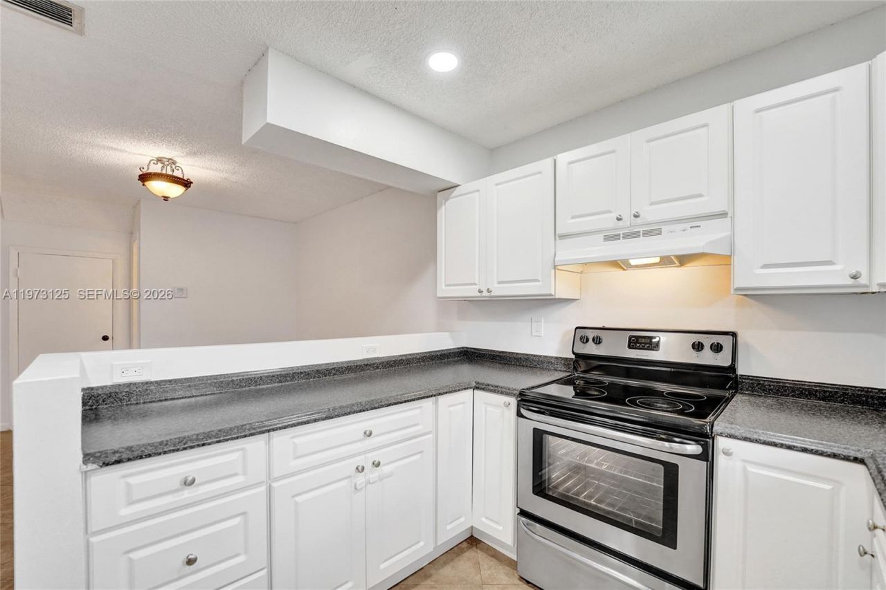 9340 SW 61st Way, Unit B, Boca Raton, FL 33428 Photo