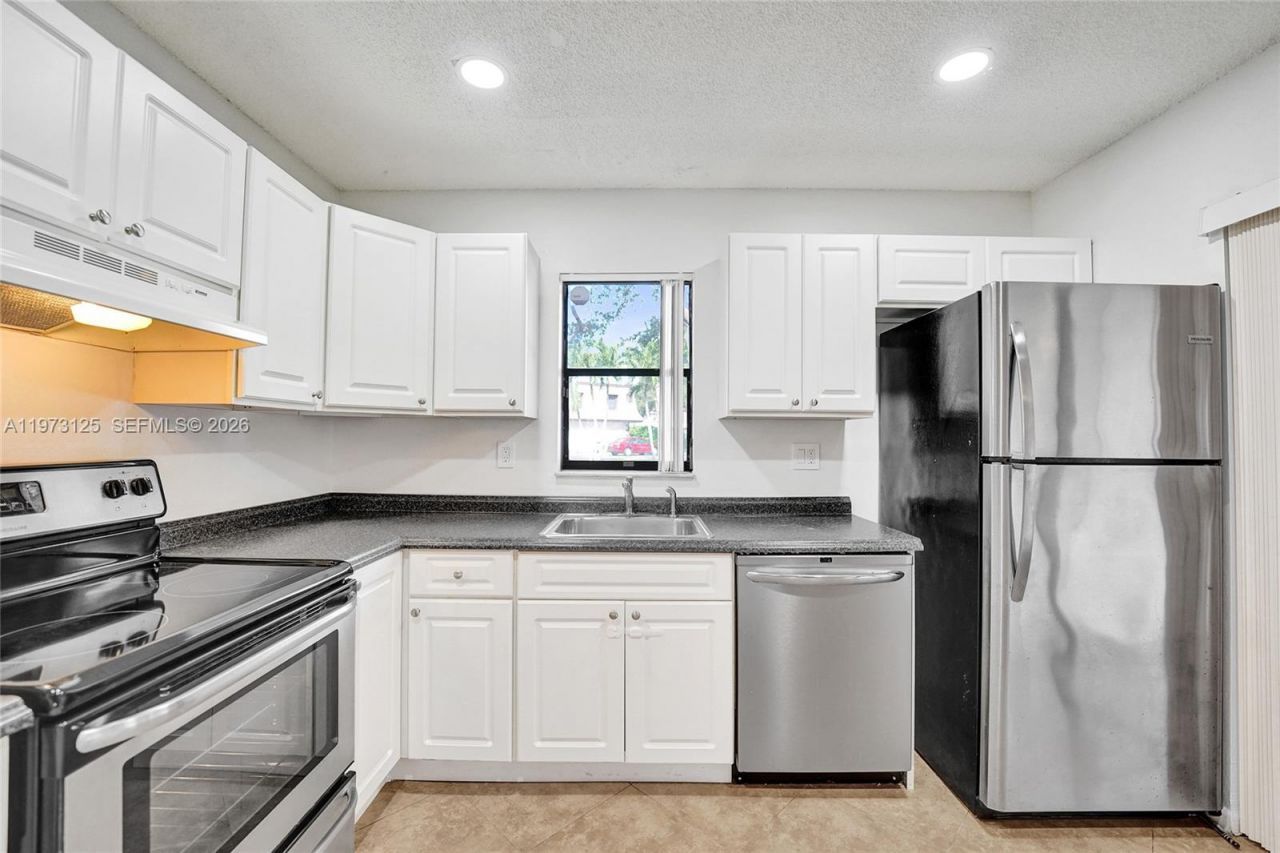 9340 SW 61st Way , Unit B, Boca Raton, FL 33428 Photo