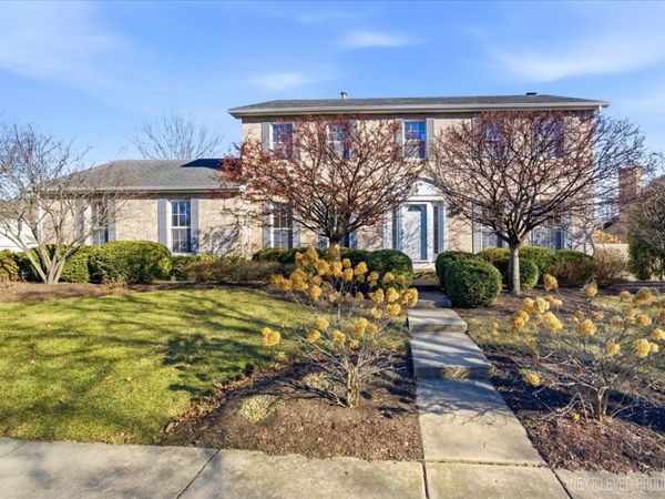 549 Bloomfield Circle , Geneva, IL 60134