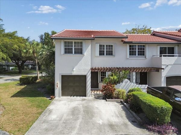 9500 SW 1st Pl, Unit 17C, Coral Springs, FL 33071