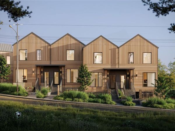 1520 Louise Pl, Unit 8, Saanich, BC V8P 2T8