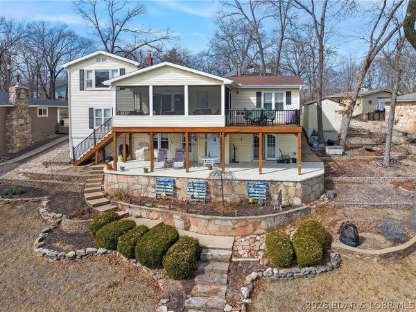 1055 Genes Point Road, Camdenton, MO 65020