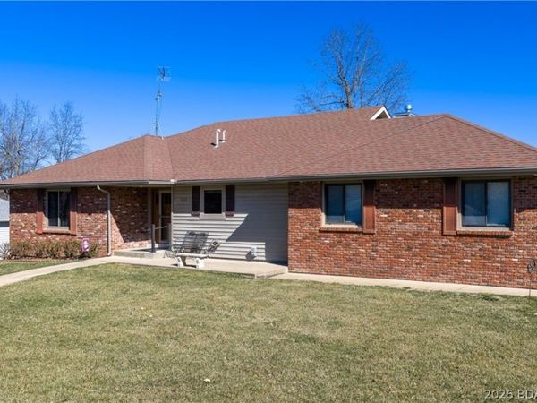 202 Eagle Avenue , Gravois Mills, MO 65037