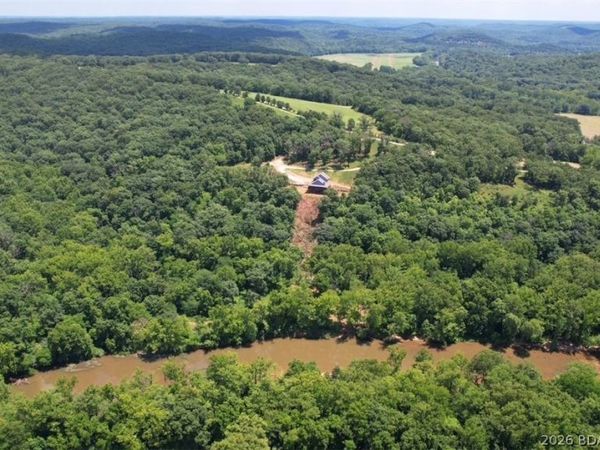 1378 Full Gallop Lane, Roach, MO 65787