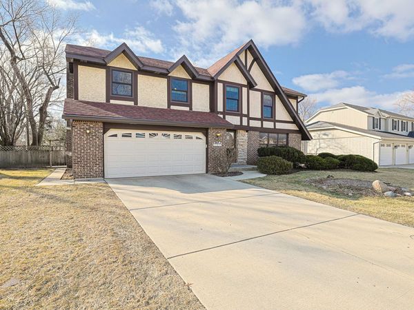 3935 Russett Lane, Northbrook, IL 60062