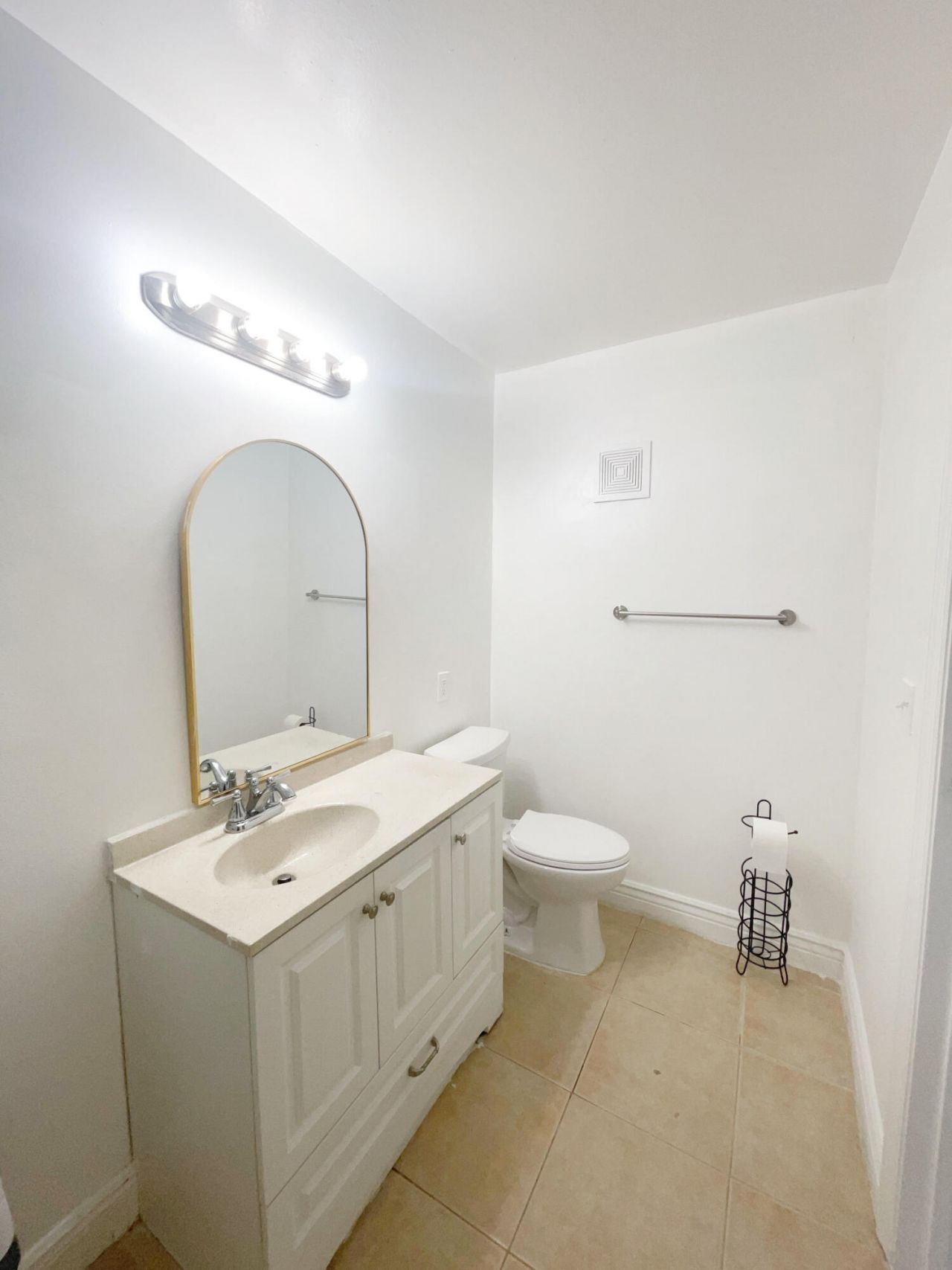 815 W Boynton Beach Boulevard, Unit 4-102, Boynton Beach, FL 33426 Photo