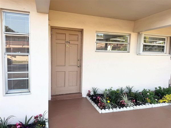 3000 NW 43rd Ter, Unit 106, Lauderdale Lakes, FL 33313