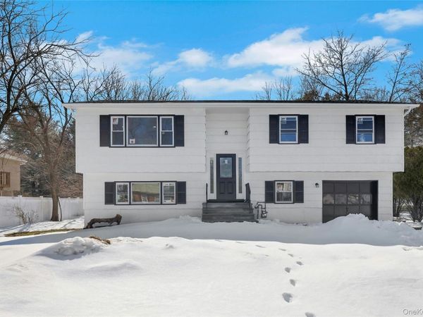 10 Roman Acres Drive, Garnerville, NY 10923