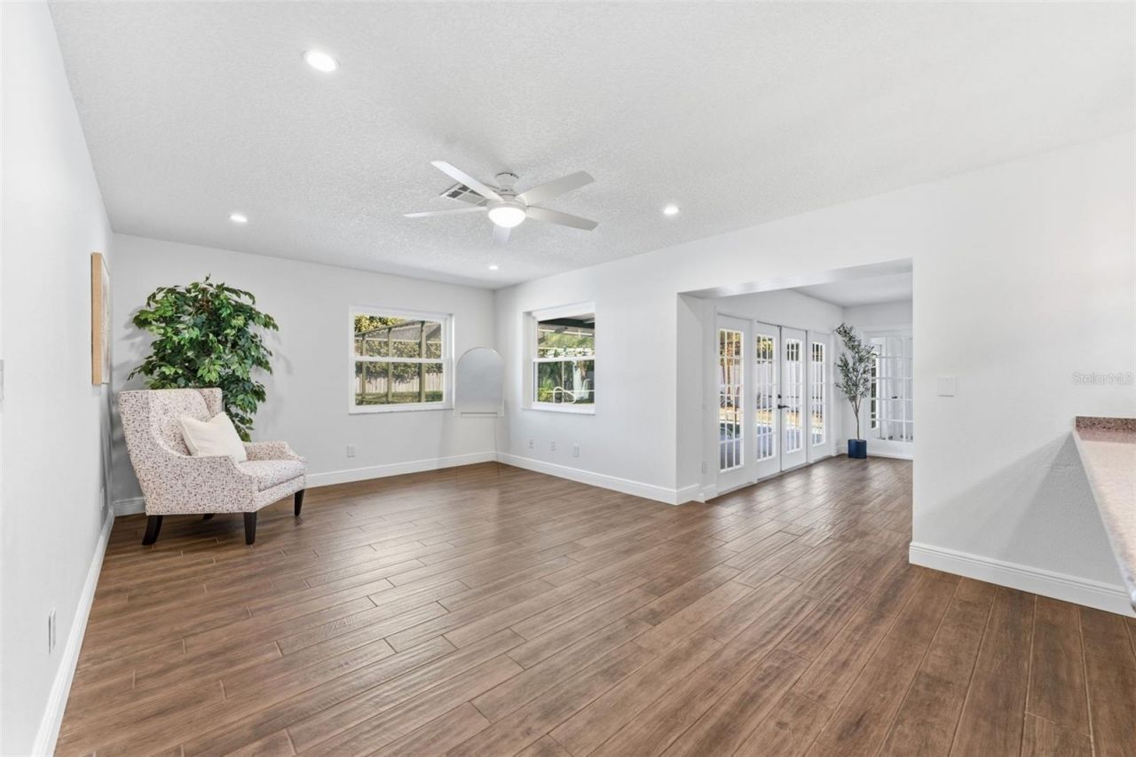 2654 Clubhouse Drive N, Clearwater, FL 33761 Photo