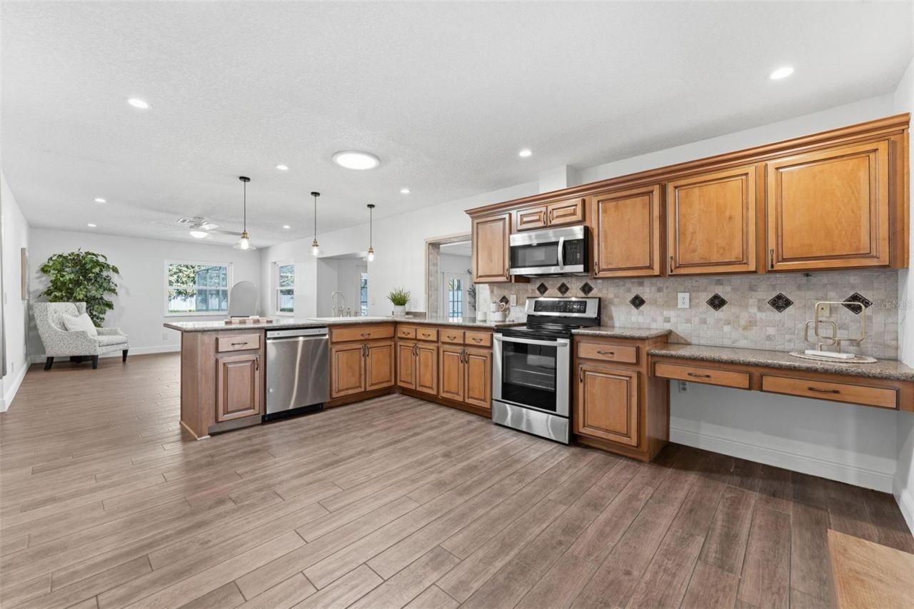 2654 Clubhouse Drive N, Clearwater, FL 33761 Photo