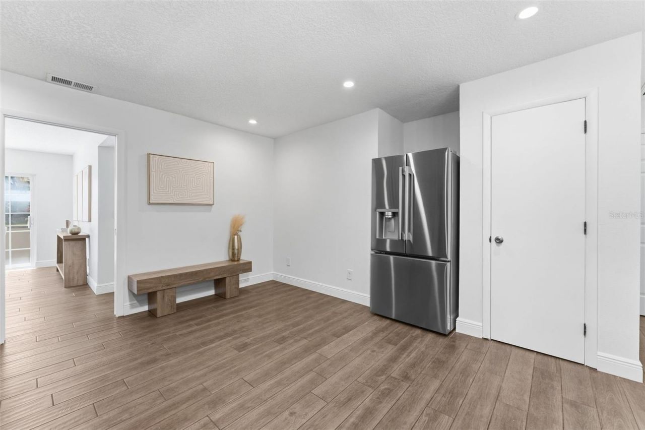 2654 Clubhouse Drive N, Clearwater, FL 33761 Photo