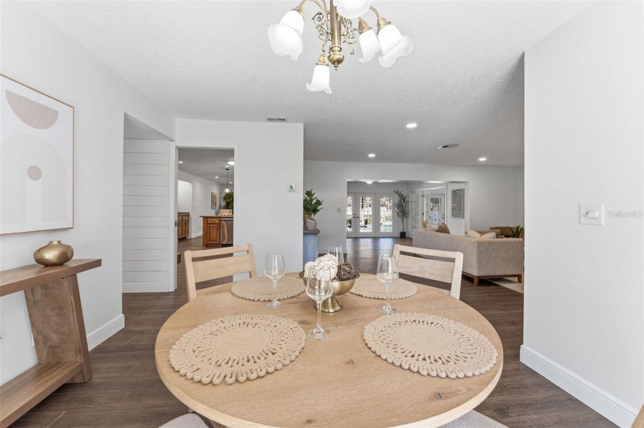 2654 Clubhouse Drive N, Clearwater, FL 33761 Photo