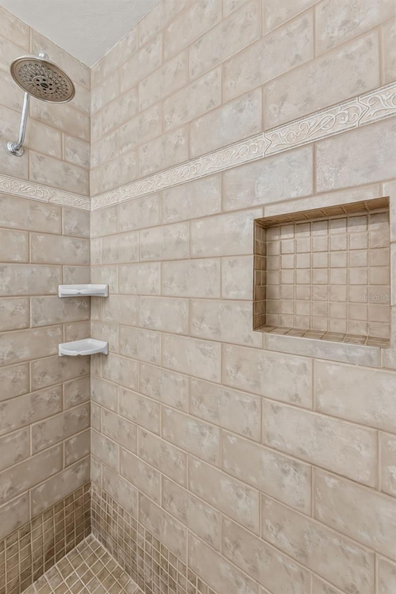 2654 Clubhouse Drive N, Clearwater, FL 33761 Photo