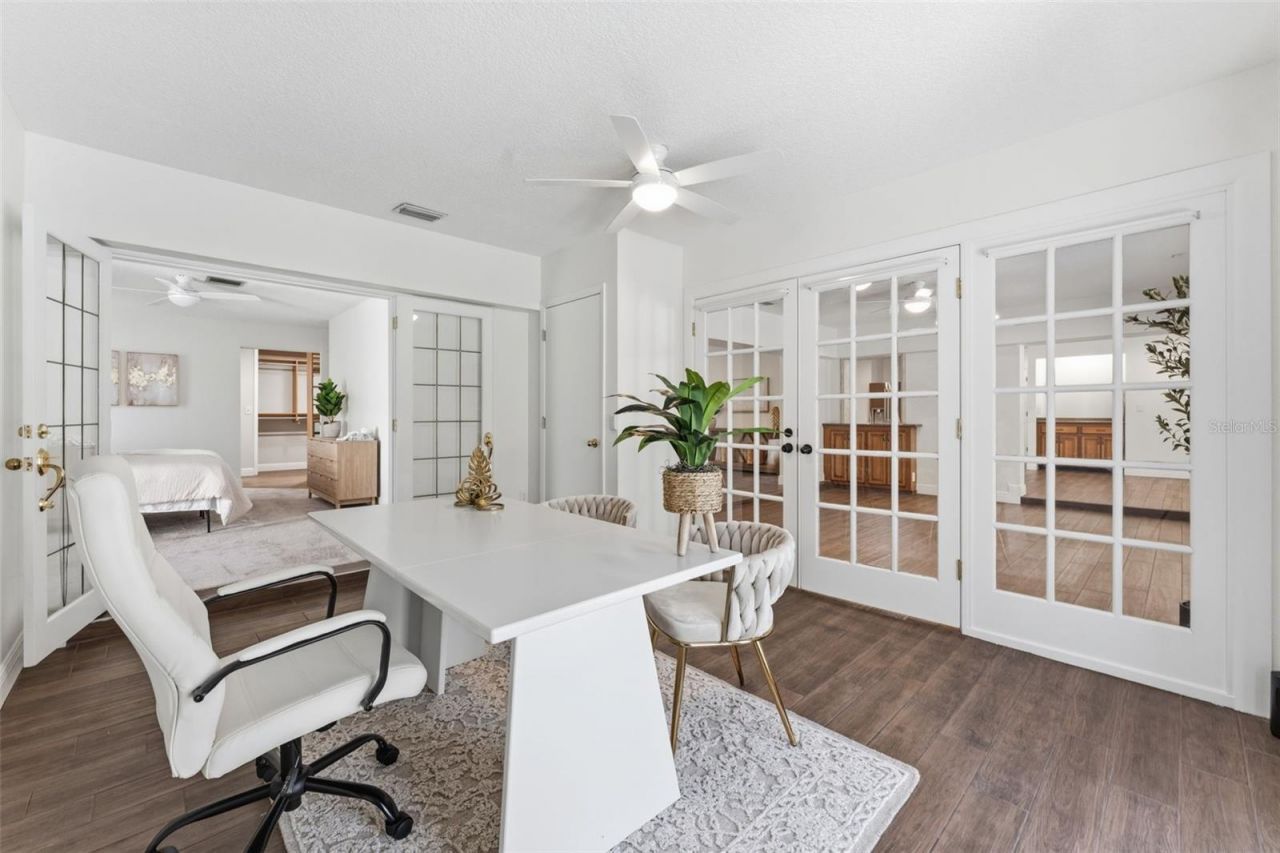 2654 Clubhouse Drive N, Clearwater, FL 33761 Photo