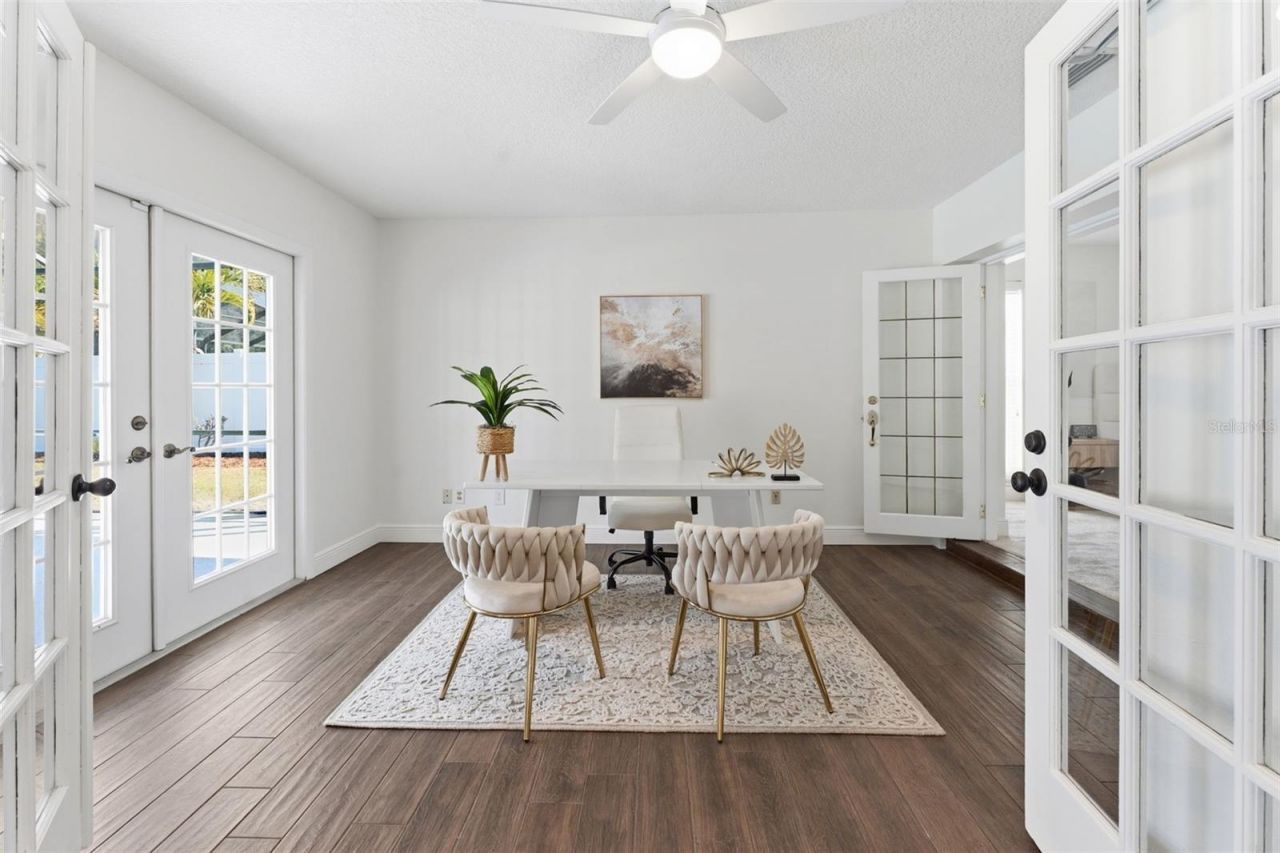 2654 Clubhouse Drive N, Clearwater, FL 33761 Photo