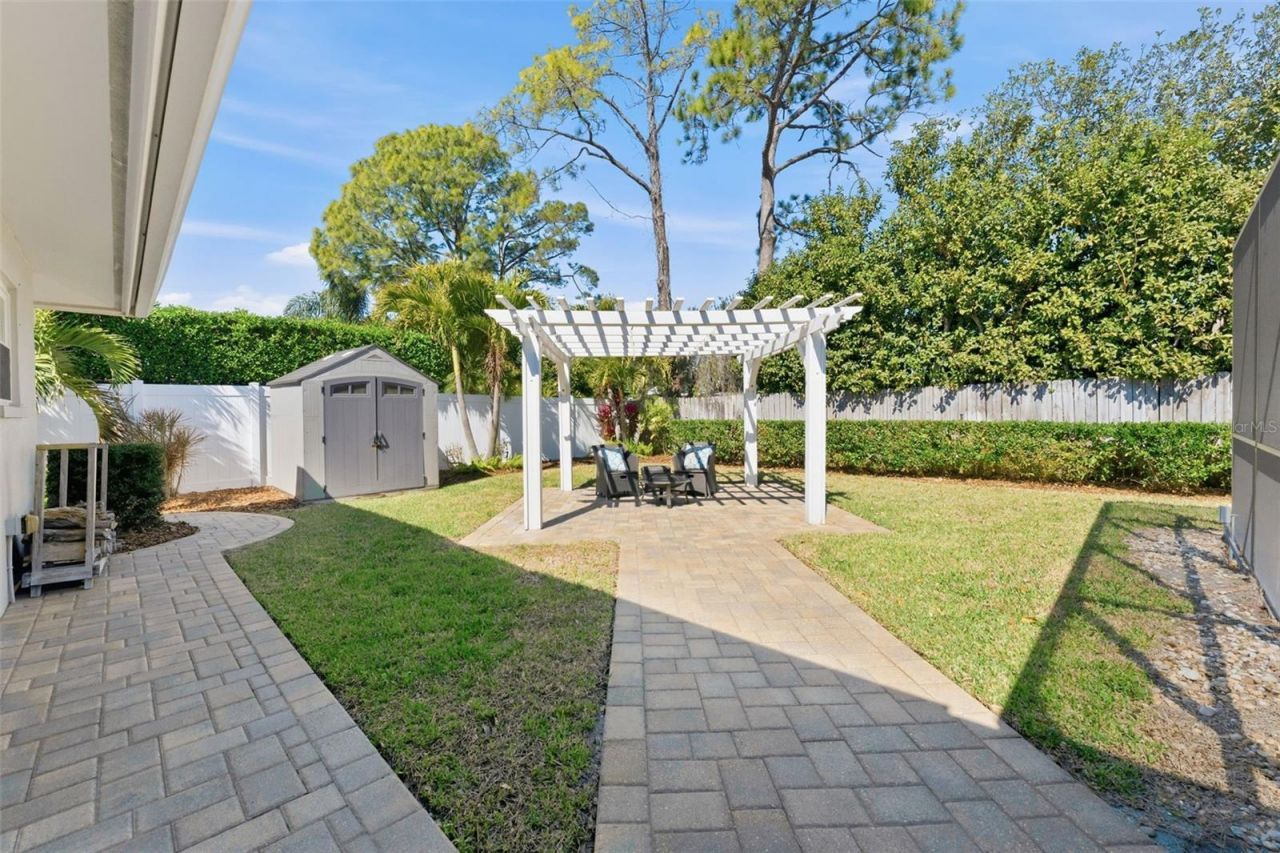 2654 Clubhouse Drive N, Clearwater, FL 33761 Photo