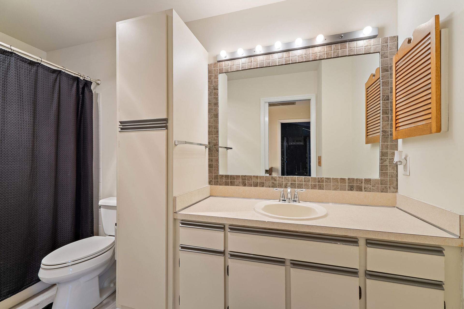 402 SE Castle Court, Port Saint Lucie, FL 34952 Photo