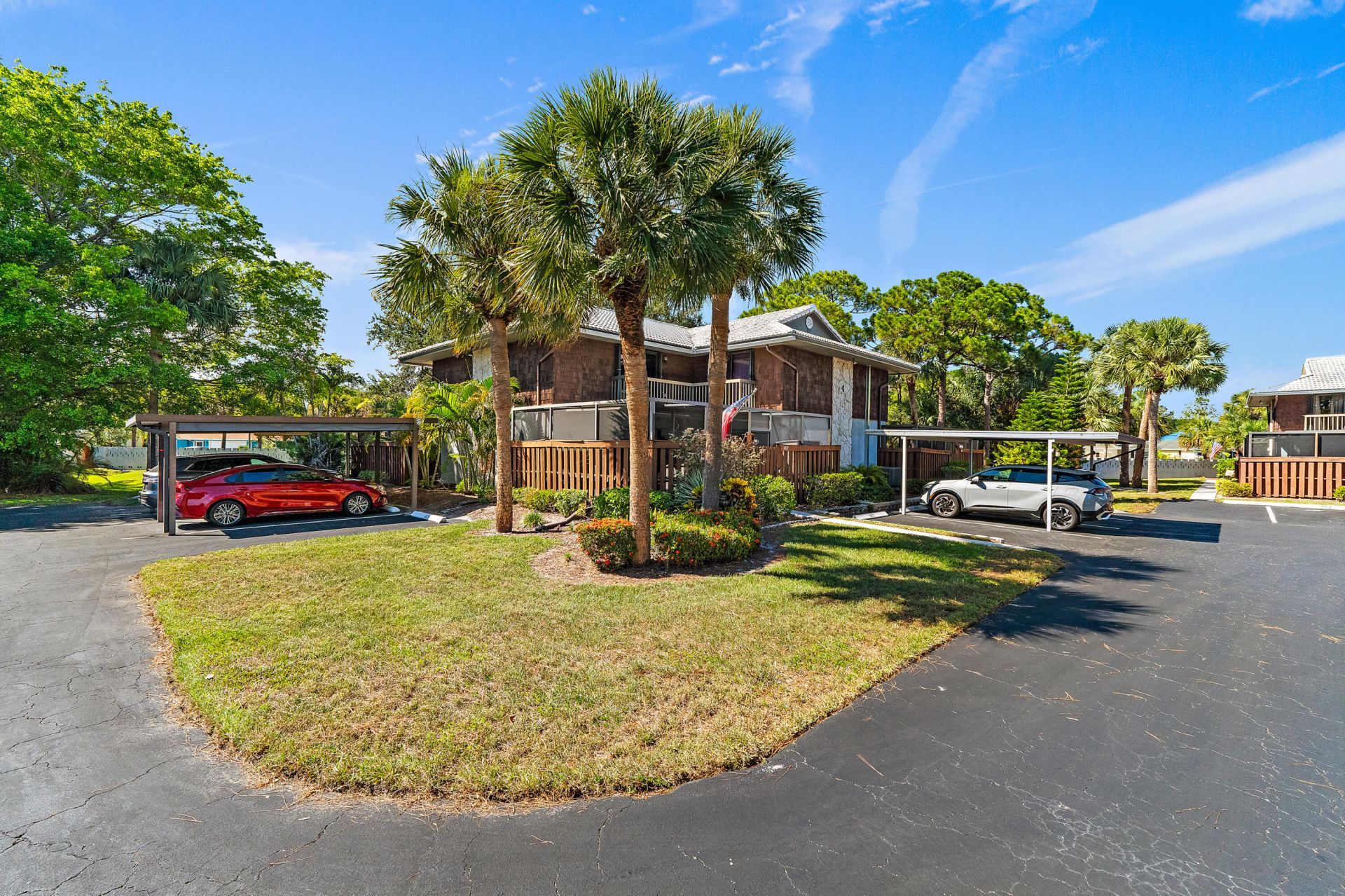 402 SE Castle Court, Port Saint Lucie, FL 34952 Photo