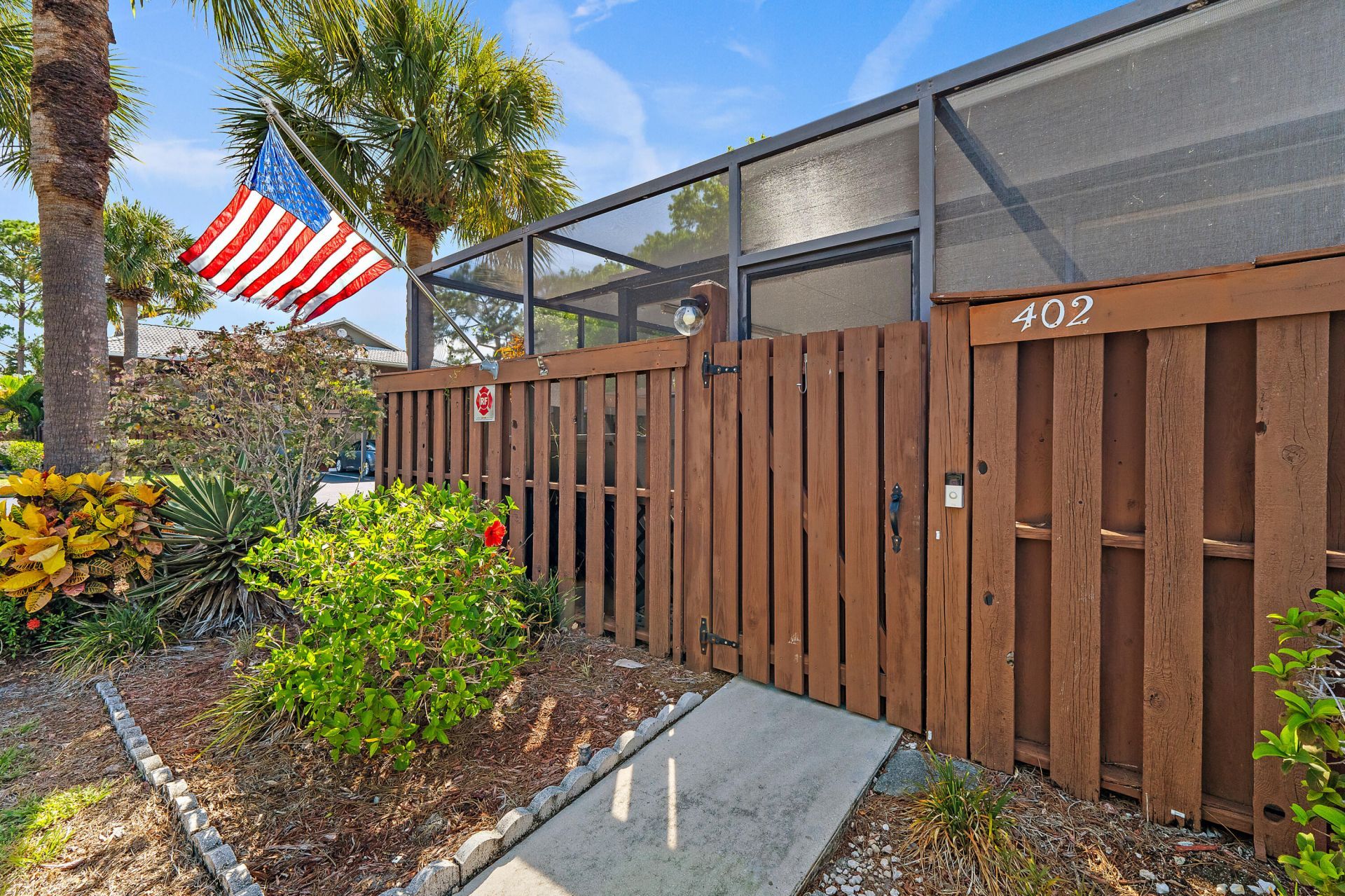 402 SE Castle Court, Port Saint Lucie, FL 34952 Photo