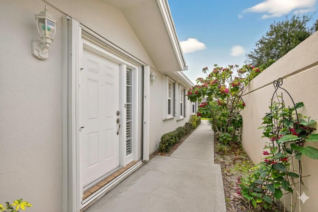 8323 Old Forest Road, Palm Beach Gardens, FL 33410 Photo