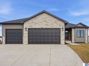 9410 Wilderness Sky Drive, Lincoln, NE 68516
