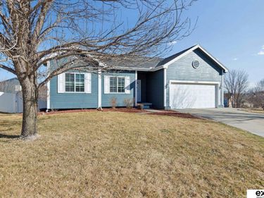 18708 Hayes Circle, Omaha, NE 68135