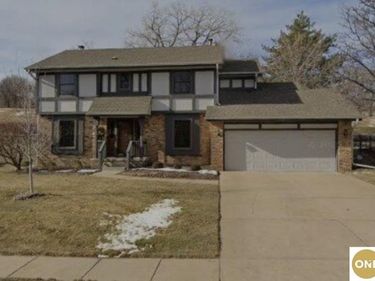 2006 S 143rd St, Omaha, NE 68144