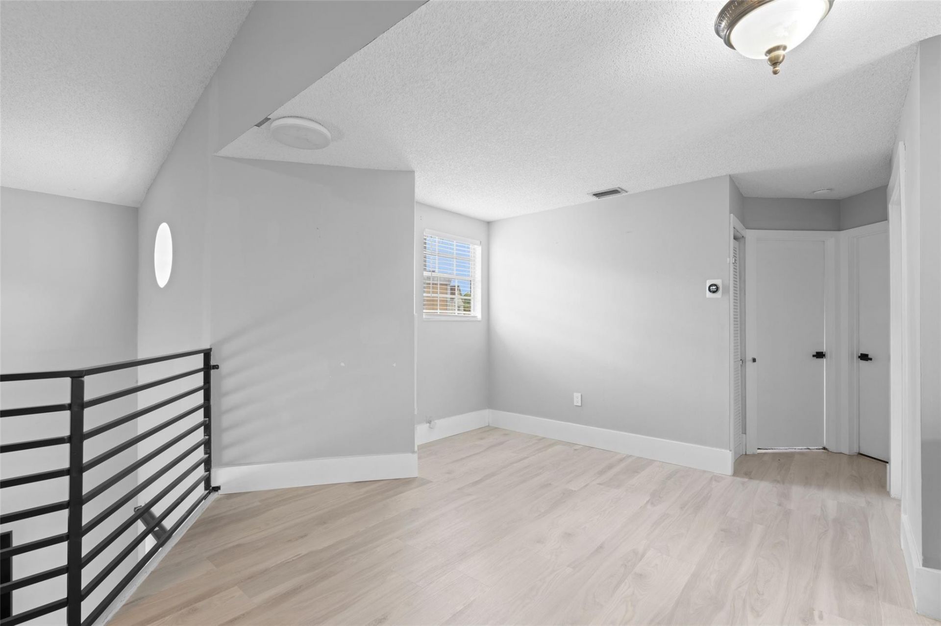 133 SW 159th Way, Sunrise, FL 33326 Photo