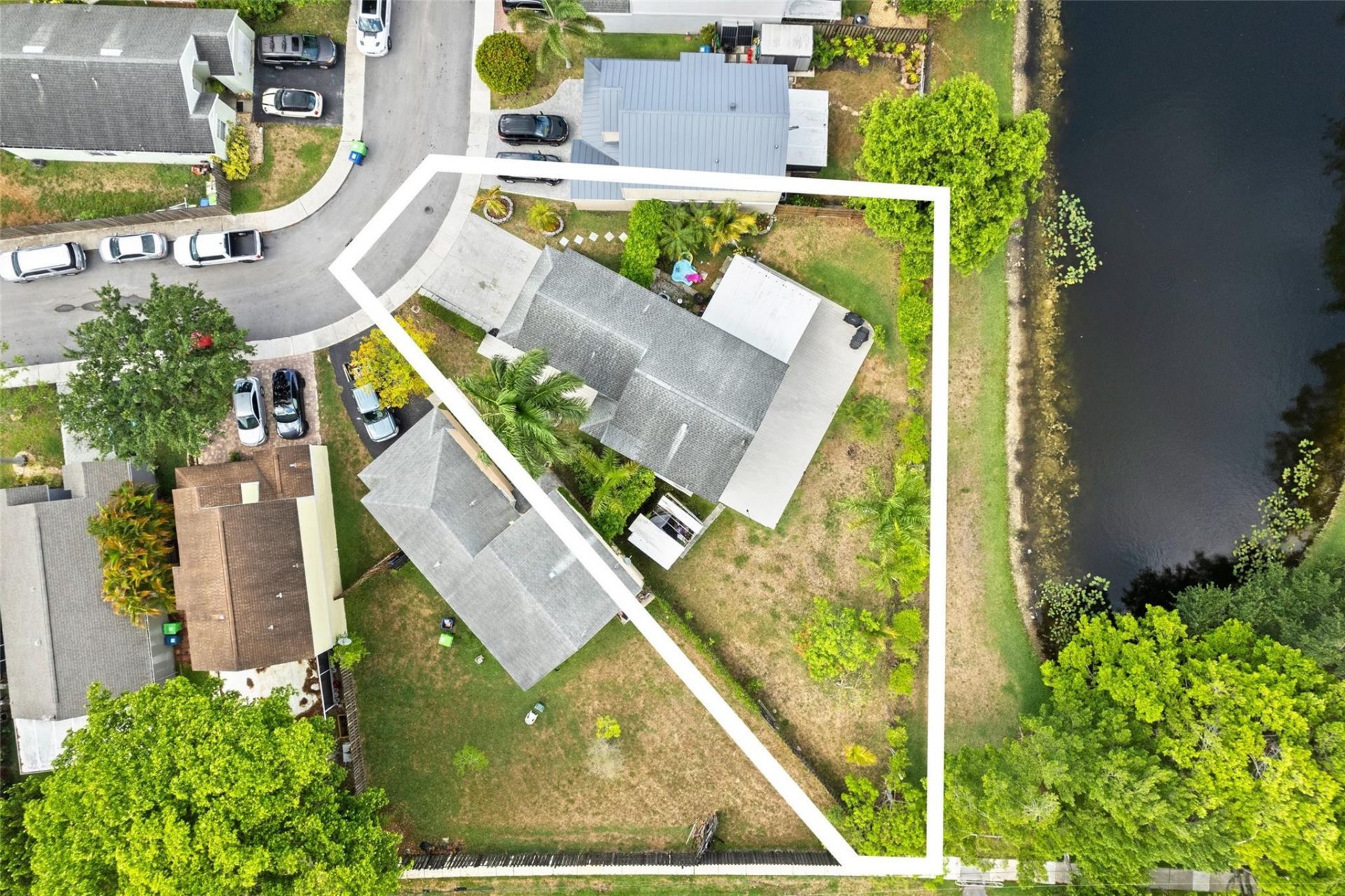 133 SW 159th Way, Sunrise, FL 33326 Photo