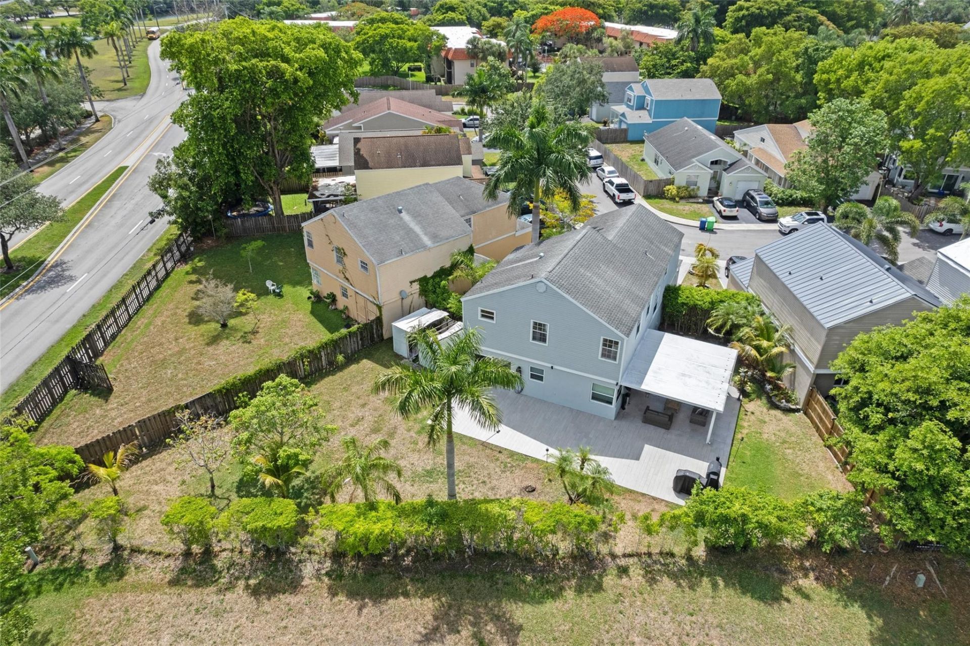 133 SW 159th Way, Sunrise, FL 33326 Photo