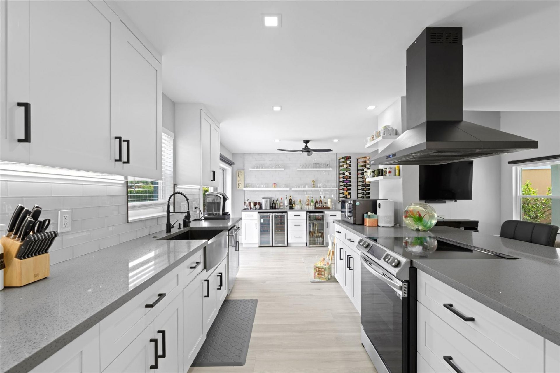 133 SW 159th Way, Sunrise, FL 33326 Photo