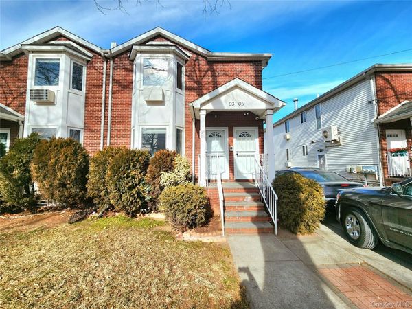 93-05 91 Avenue , Woodhaven, NY 11421
