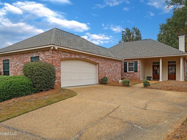 794 Versailles Drive, Ridgeland, MS 39157
