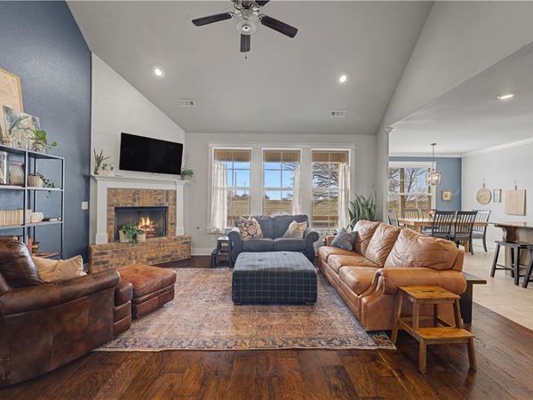 908 Fallon Street, Siloam Springs, AR 72761