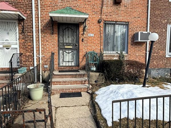 10217 183rd Place, Hollis, NY 11423