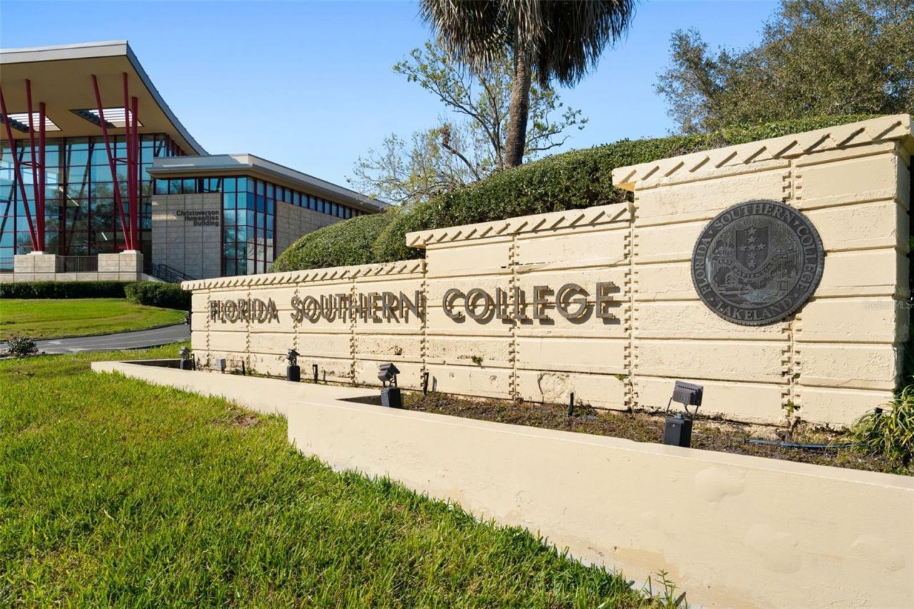 1831 Meadowbrook Avenue, Lakeland, FL 33803 Photo