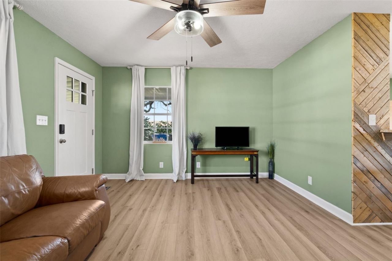 1831 Meadowbrook Avenue, Lakeland, FL 33803 Photo