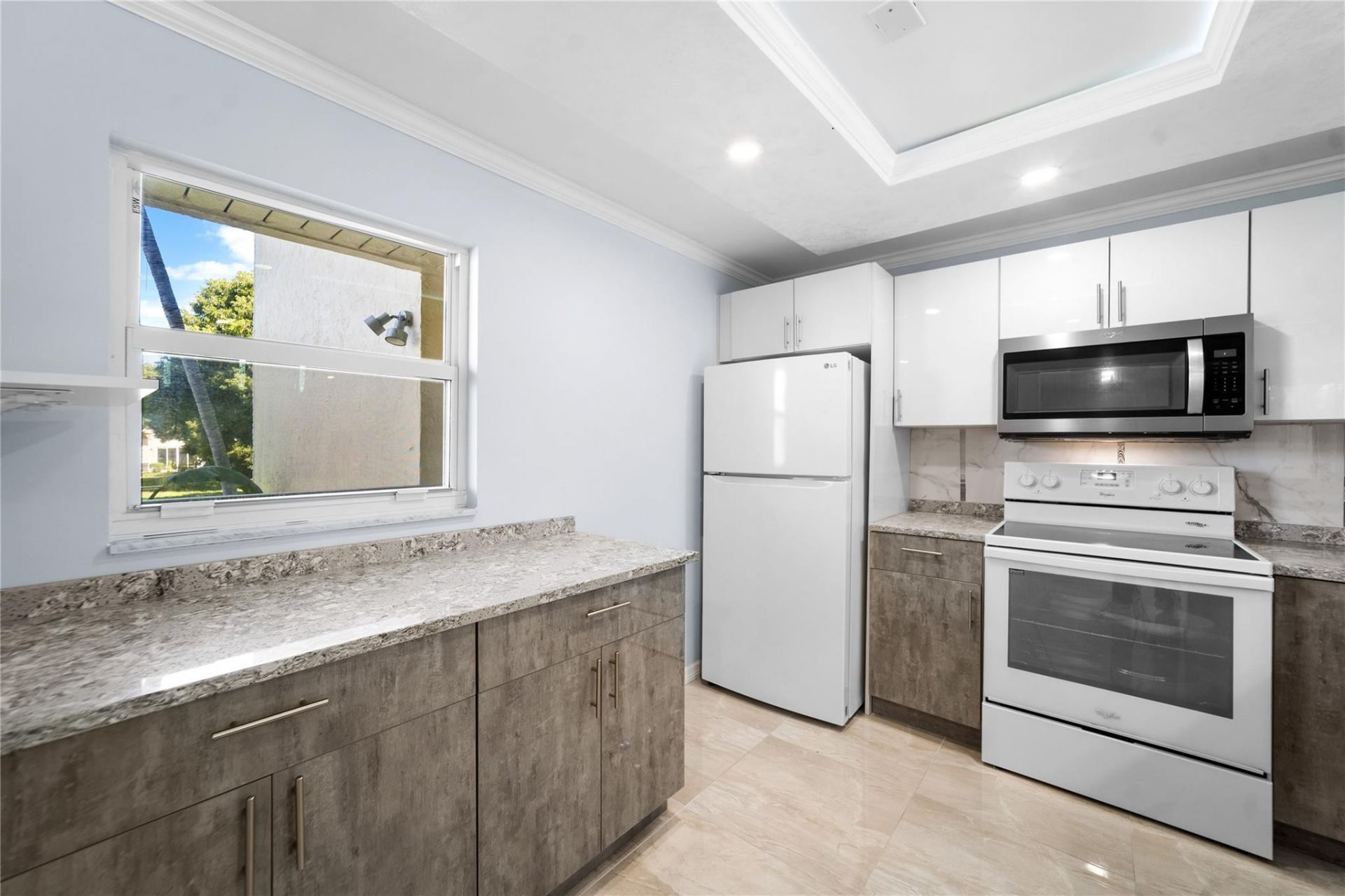 2615 NE 3rd Court, Unit 220, Boynton Beach, FL 33435 Photo