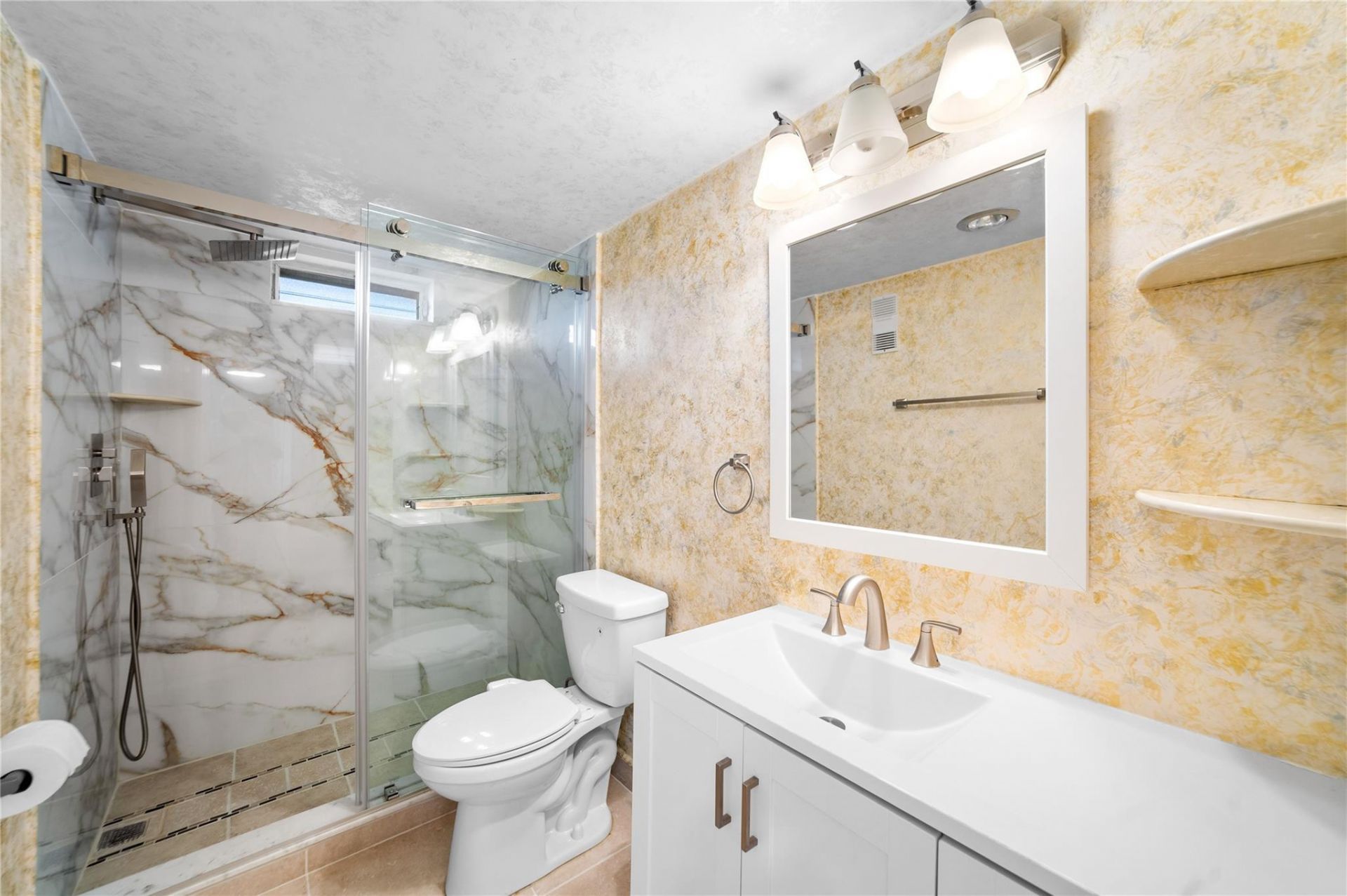 2615 NE 3rd Court, Unit 220, Boynton Beach, FL 33435 Photo